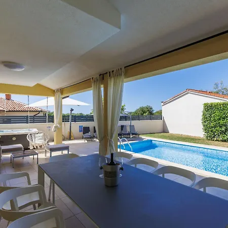 Matis By Interhome