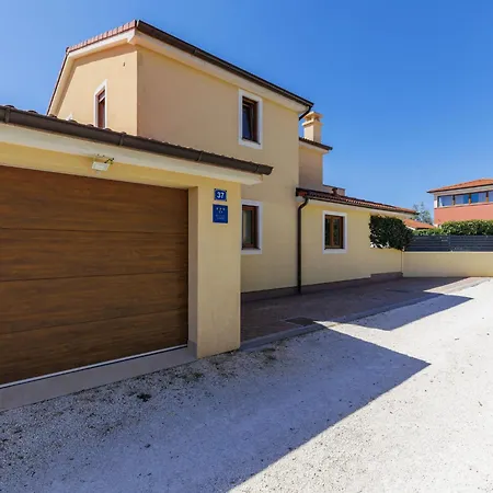 Matis By Interhome Marčana