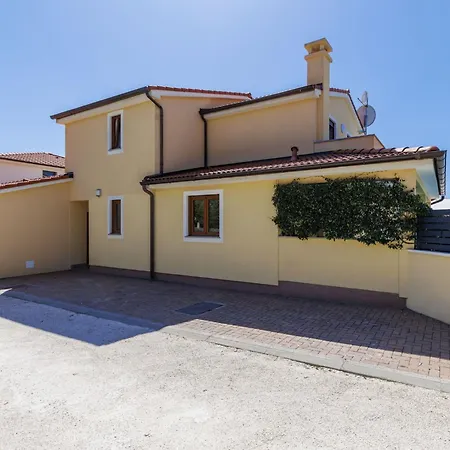 Matis By Interhome * Marčana